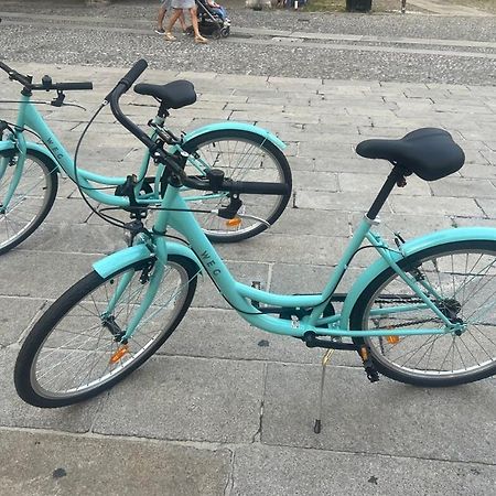 Alloggio Del 1400 Nel Cuore Del Centro Storico A 2 Min Dal Porto E Con 2 Bici Gratuite Côme Extérieur photo