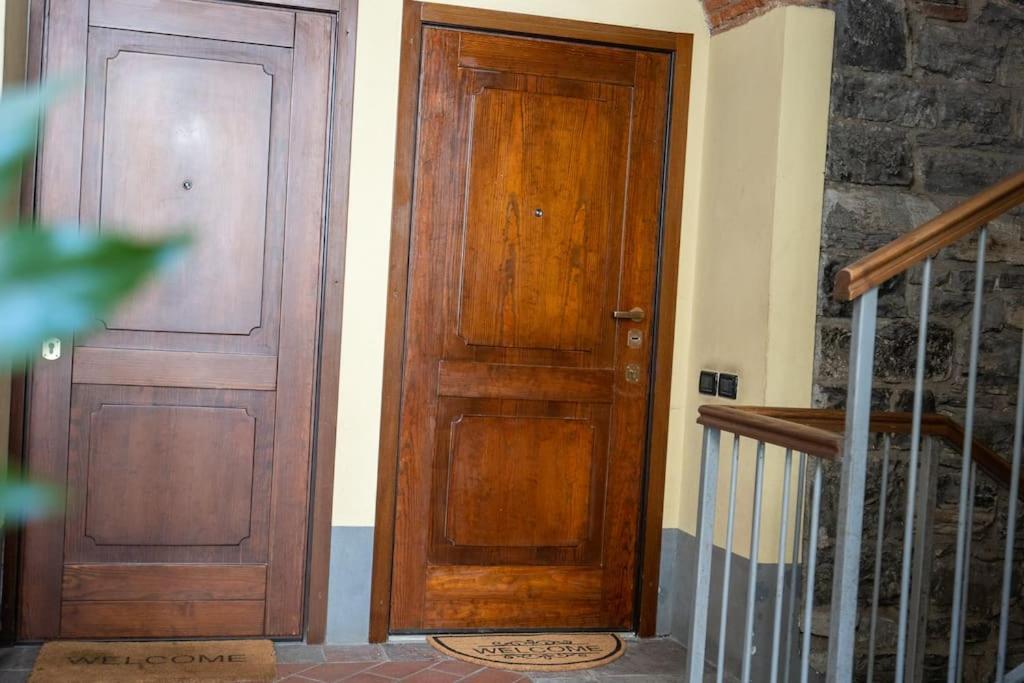 Alloggio Del 1400 Nel Cuore Del Centro Storico A 2 Min Dal Porto E Con 2 Bici Gratuite Côme Extérieur photo