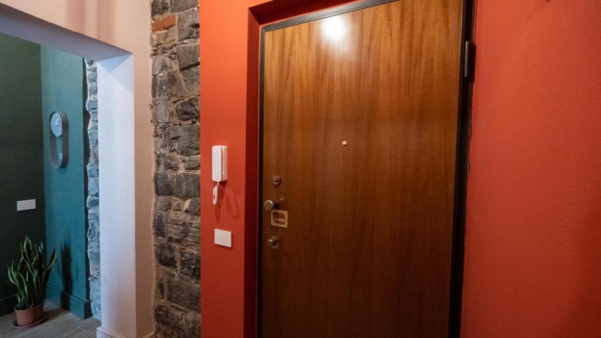 Alloggio Del 1400 Nel Cuore Del Centro Storico A 2 Min Dal Porto E Con 2 Bici Gratuite Côme Extérieur photo