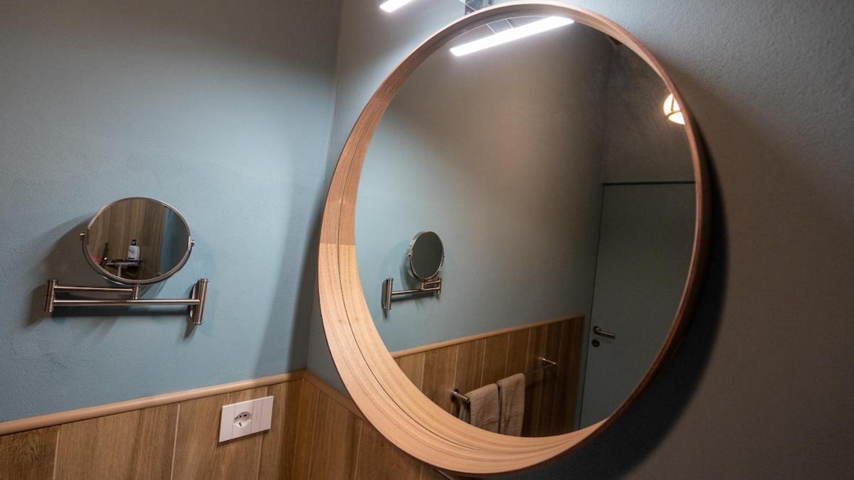 Alloggio Del 1400 Nel Cuore Del Centro Storico A 2 Min Dal Porto E Con 2 Bici Gratuite Côme Extérieur photo