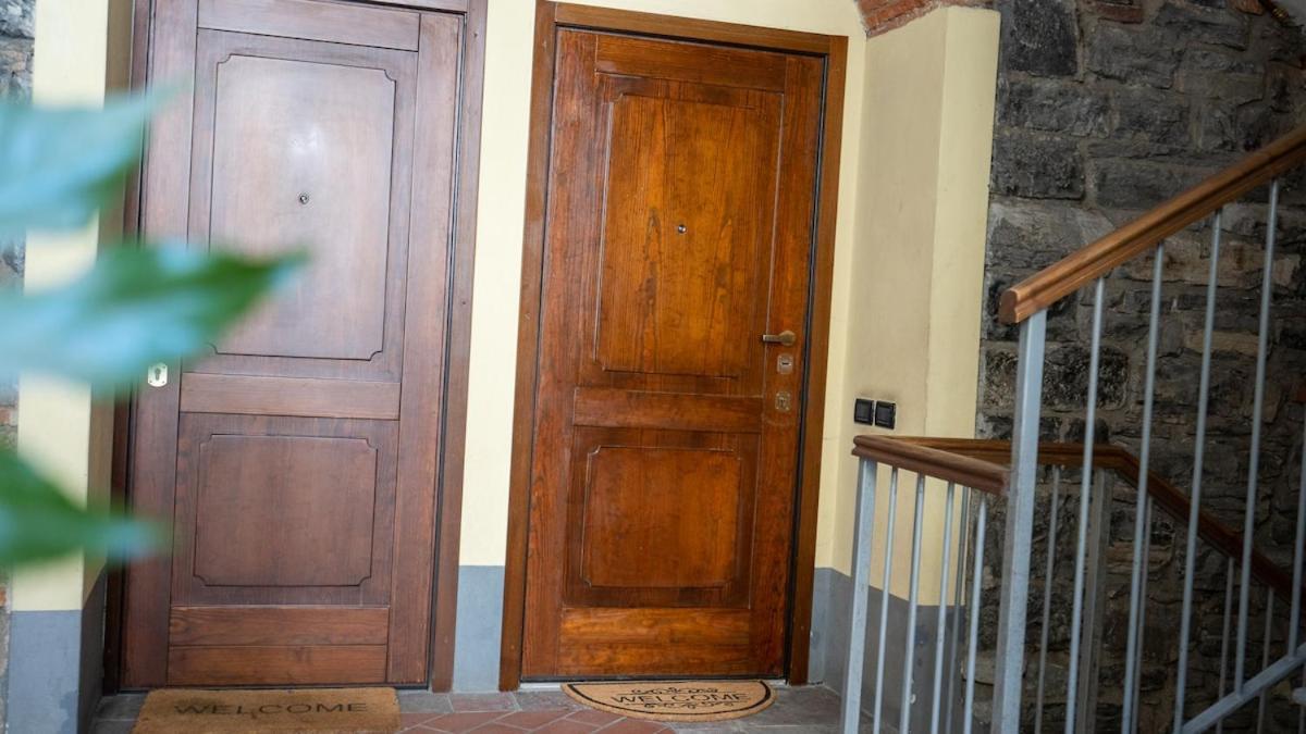 Alloggio Del 1400 Nel Cuore Del Centro Storico A 2 Min Dal Porto E Con 2 Bici Gratuite Côme Extérieur photo